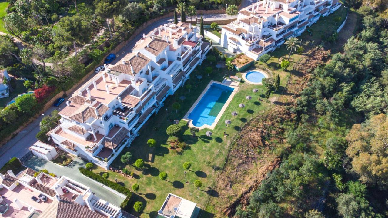 Moderno Apartamento Con Preciosas Vistas Al Mar En Urbanizacion Con Piscina - Rio Real 11 2G Marbella Esterno foto