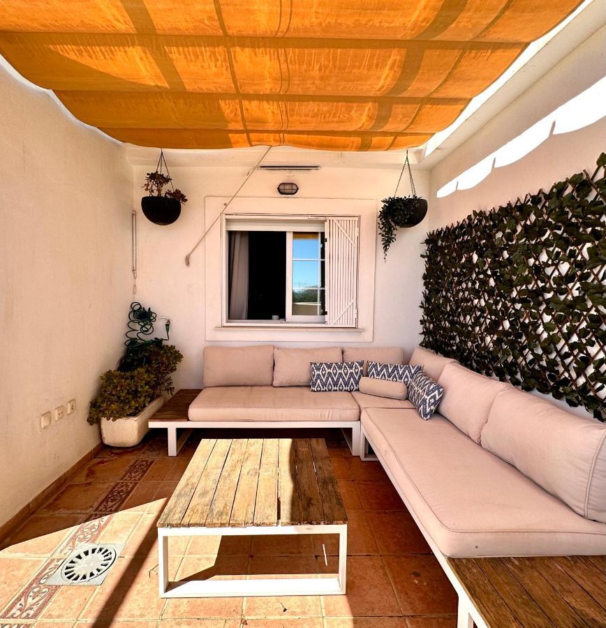 Moderno Apartamento Con Preciosas Vistas Al Mar En Urbanizacion Con Piscina - Rio Real 11 2G Marbella Esterno foto