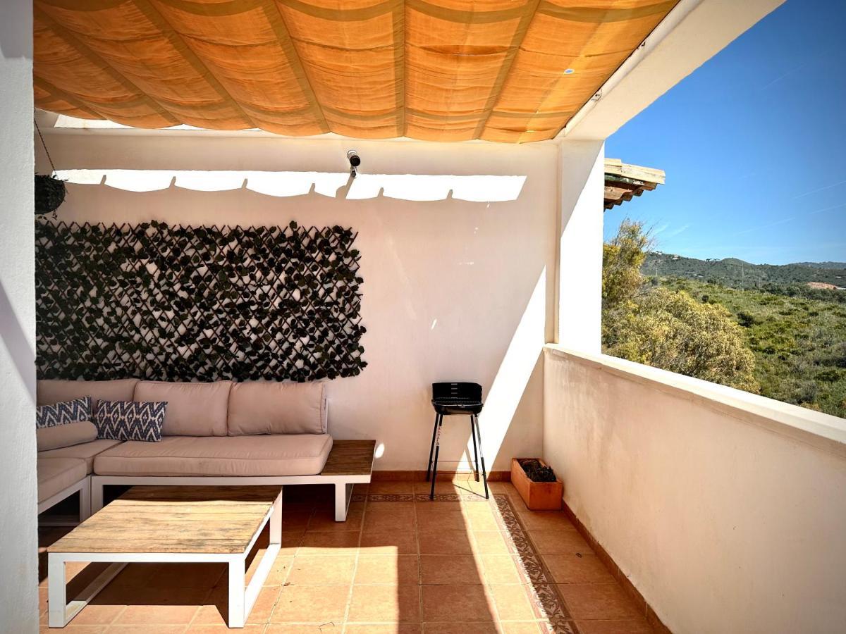 Moderno Apartamento Con Preciosas Vistas Al Mar En Urbanizacion Con Piscina - Rio Real 11 2G Marbella Esterno foto
