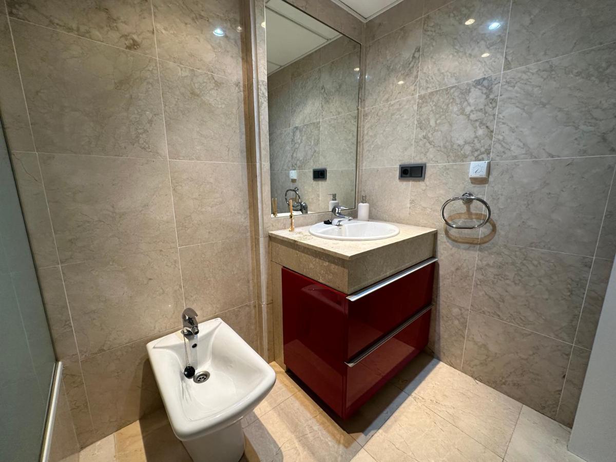Moderno Apartamento Con Preciosas Vistas Al Mar En Urbanizacion Con Piscina - Rio Real 11 2G Marbella Esterno foto