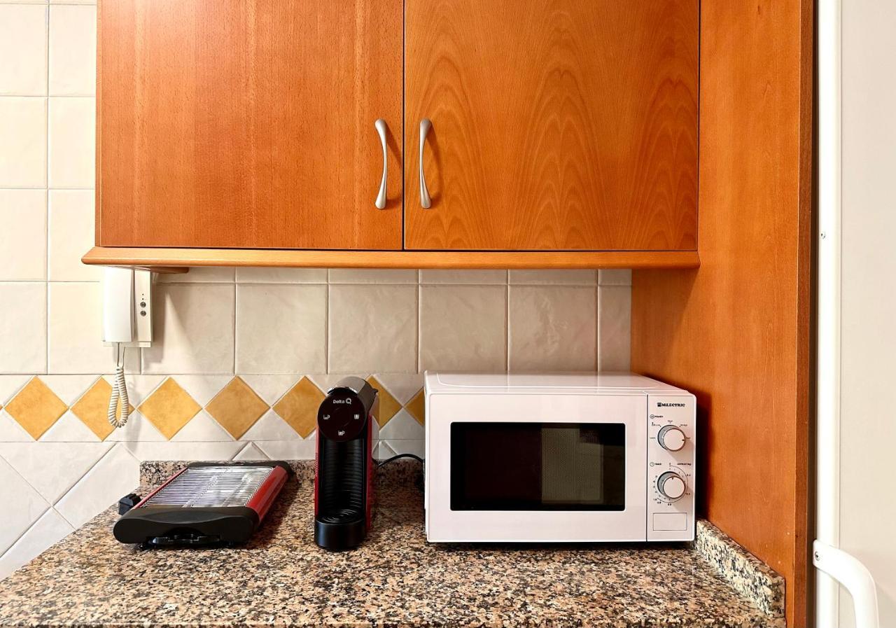 Moderno Apartamento Con Preciosas Vistas Al Mar En Urbanizacion Con Piscina - Rio Real 11 2G Marbella Esterno foto